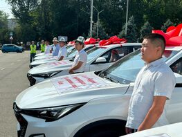 Житель Джалал-Абада подарил мэрии города Ош&nbsp;10&nbsp;автомобилей 