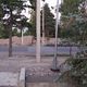 Фото Марата Темирбек уулу. Столб на новой велодорожке оставили строители на улице Байтика Баатыра