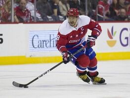 Александр Овечкин стал первым хоккеистом в&nbsp;истории, забросившим 900 шайб 