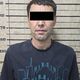 Фото пресс-службы СБНОН МВД КР. Член ОПГ Чынгыза Джумагулова со своими приятелями задержан за мошенничество