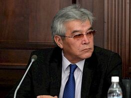 Расмий түрдө. Сүйүнбек Касмамбетов мамлекеттик катчы кызматынан бошотулду 