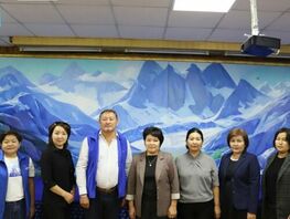  Traces of Glacier: Animated film about snow leopard screened in Bishkek