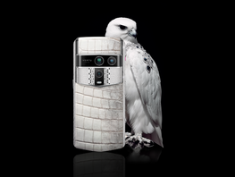 Золото и&nbsp;кожа. Компания Vertu вернулась на&nbsp;рынок смартфонов с&nbsp;новой моделью 