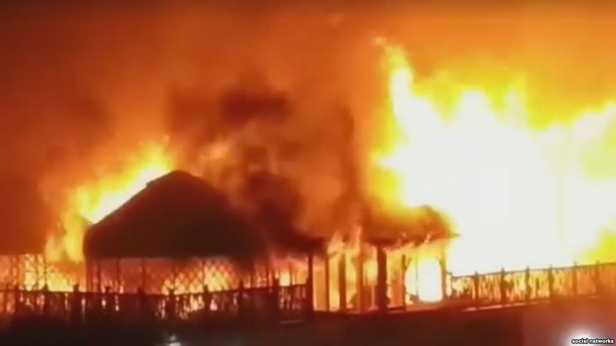 из Интернета