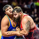 Фото Tony Rotundo, Wrestlersarewarriors.com. Мурат Рамонов (слева) в четвертьфинале чемпионата мира-2015