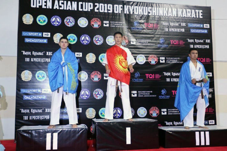 из архива Асылбек уулу Арсланбека