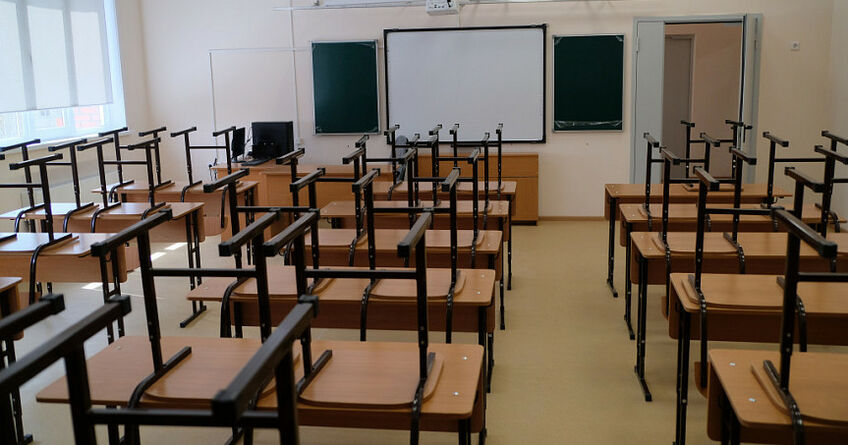 Угроза ученикам Бишкека. Муниципальные школы переведут на&nbsp;онлайн-обучение 