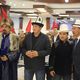 Фото Минкультуры. Рысбая Исакова торжественно встретили в аэропорту 