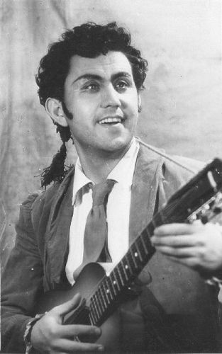 из книги Ирины Елецкой «Корифеи Кыргызской национальной консерватории»