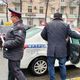 Фото 24-kg.com. Участников митинга уводят 