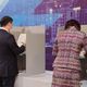 Фото 24-kg.com. Президент Садыр Жапаров с супругой проголосовали на выборах и референдуме