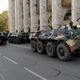 Фото 24-kg.com. На проспекте Чуй в Бишкеке выстраивается военная техника и спецтранспорт