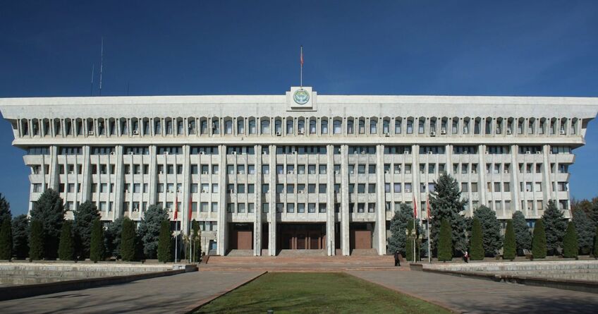 Почти&nbsp;1,6 миллиарда сомов: ЦИК раскрыла расходы кандидатов на&nbsp;выборы 