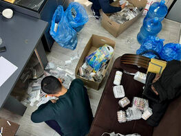 Золото, лекарства и&nbsp;&laquo;крыша&raquo; в&nbsp;погонах: ГКНБ &laquo;накрыл&raquo; крупную контрабандную сеть 