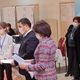 Фото 24-kg.com. Президент Садыр Жапаров с супругой проголосовали на выборах и референдуме