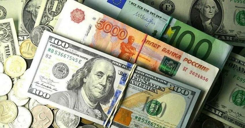 Рубль и&nbsp;евро продолжают дешеветь. Курс валют на&nbsp;24&nbsp;октября 