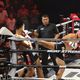 Фото MX Muay Xtreme. Рафаэль Физиев (справа) атакует противника Й.Ситсонгпинонга
