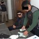 Фото пресс-службы ГКНБ КР. Задержан с поличным