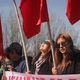 Фото ИА «24-kg.com». На митинге присутствовала и дочь Омурбека Текебаева Айданек