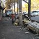 Фото мэрии Бишкека. Демонтаж пристройки магазина «Дасторкон»