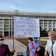 Фото 24-kg.com. Митинг медиков