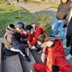 Фото Красного Полумесяца. Волонтеры оказывают помощь пострадавшим