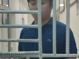 Кадырбек Атамбаев &laquo;Манас&raquo; аэропортунда кармалды 