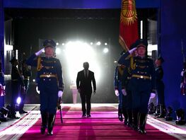 Сүрөттөр сүйлөйт: Эгемендүүлүктүн 34&nbsp;жылдыгын Жалал-Абад кандай белгиледи? 