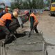 Фото пресс-службы президента. Дети села Кенеш учились в школе из контейнеров. Президенту показали новую